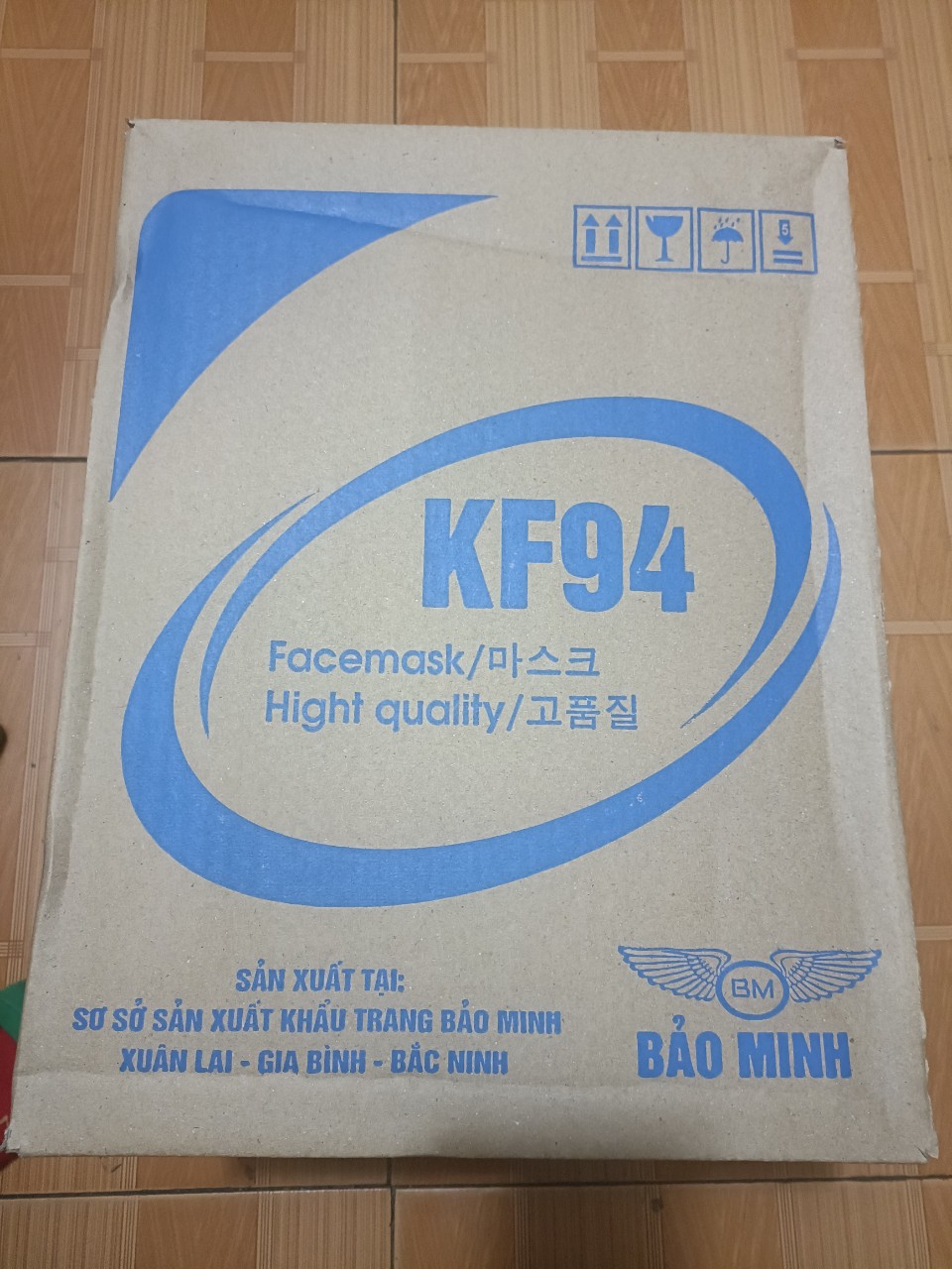THÙNG 300 CHIẾC KHẨU TRANG KHÁNG KHUẨN 4D MASK KF94 DÁNG ĐẸP ÔM SÁT MẶT