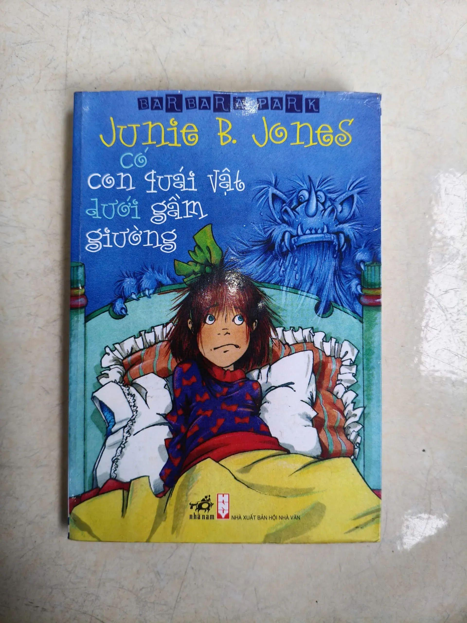 Junie B.Jones Có Con Quái Vật Dưới Gầm Giường