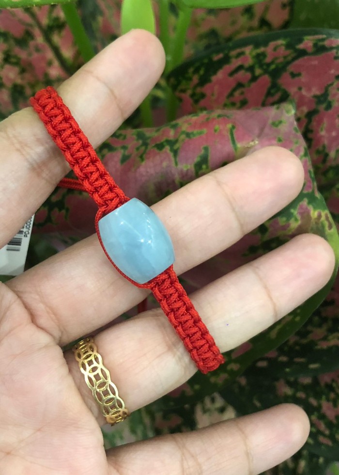 Vòng Tay Chỉ Đỏ Lu Thống Đá Aquamarine
