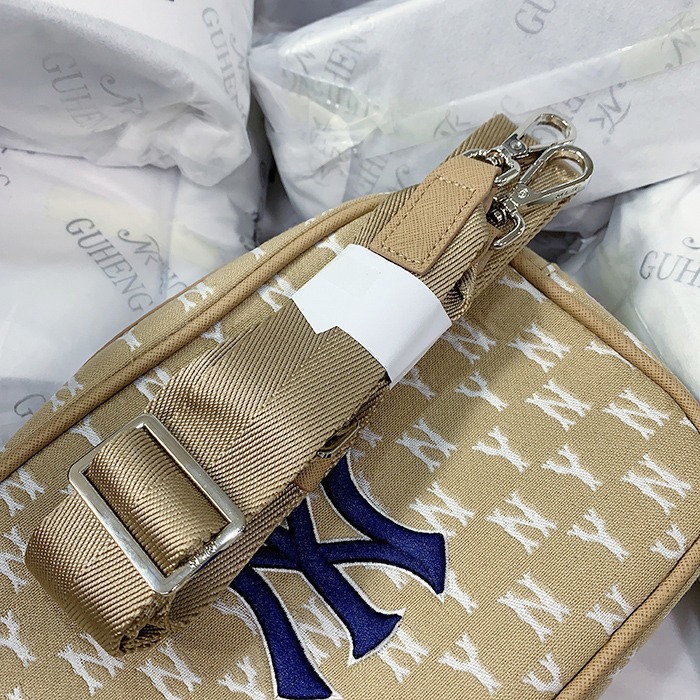 Túi đeo chéo đeo vai nam nữ N..Y A68 size 23cm phong cách Hàn Quốc siêu đẹp da mềm xịn xò Hàng QC cao cấp