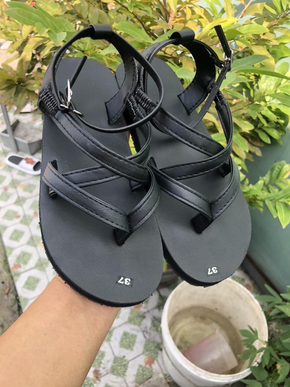 Sandal nữ sandal đồng nai ( đế đen quai hậu đen ) size từ 35 nữ đến 42 nữ