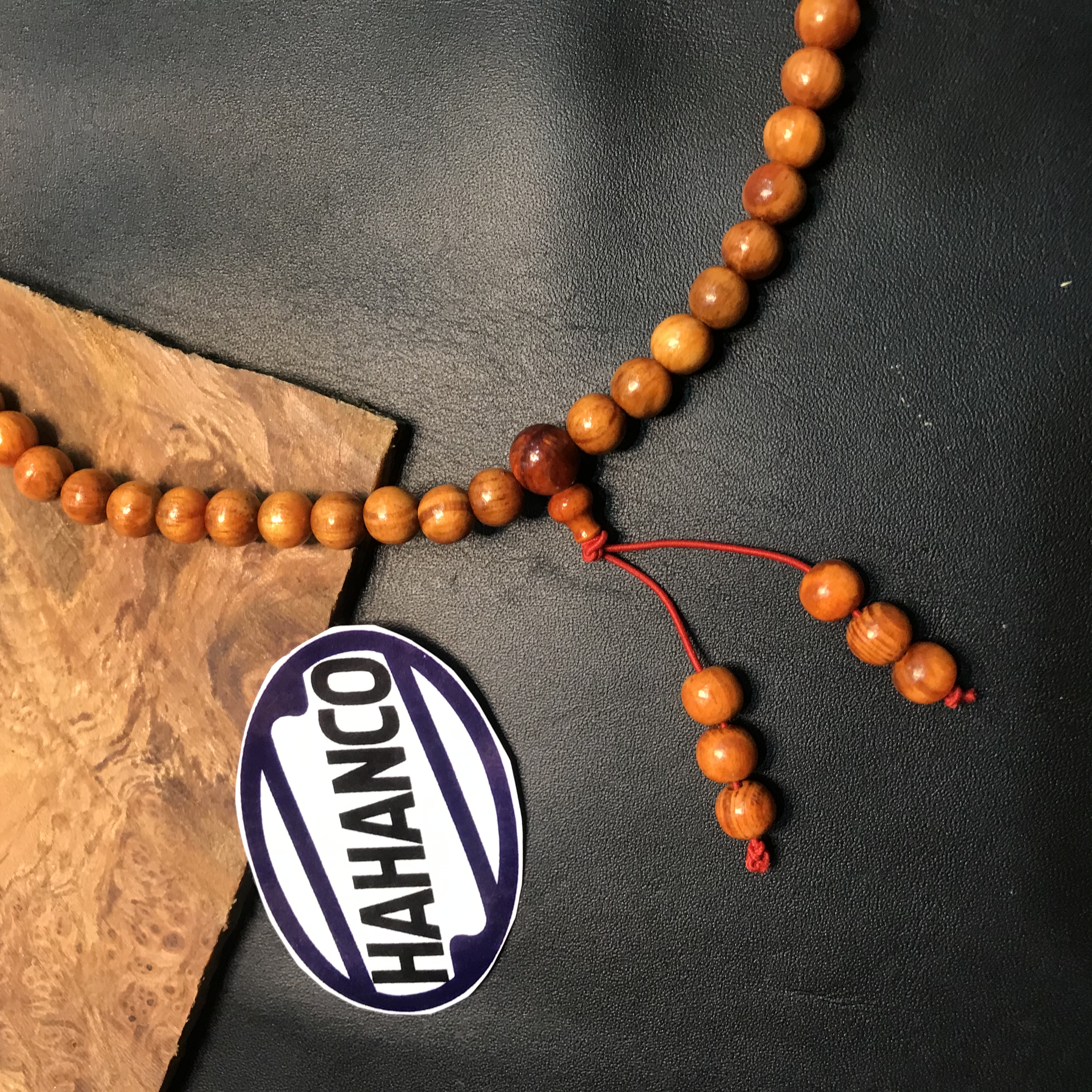 Chuỗi vòng 108 hạt - 6mm gỗ Huyết Long thấu quang Mùi thơm nức - Mang lại may mắn, tài lộc - Bracelet of HAHANCO