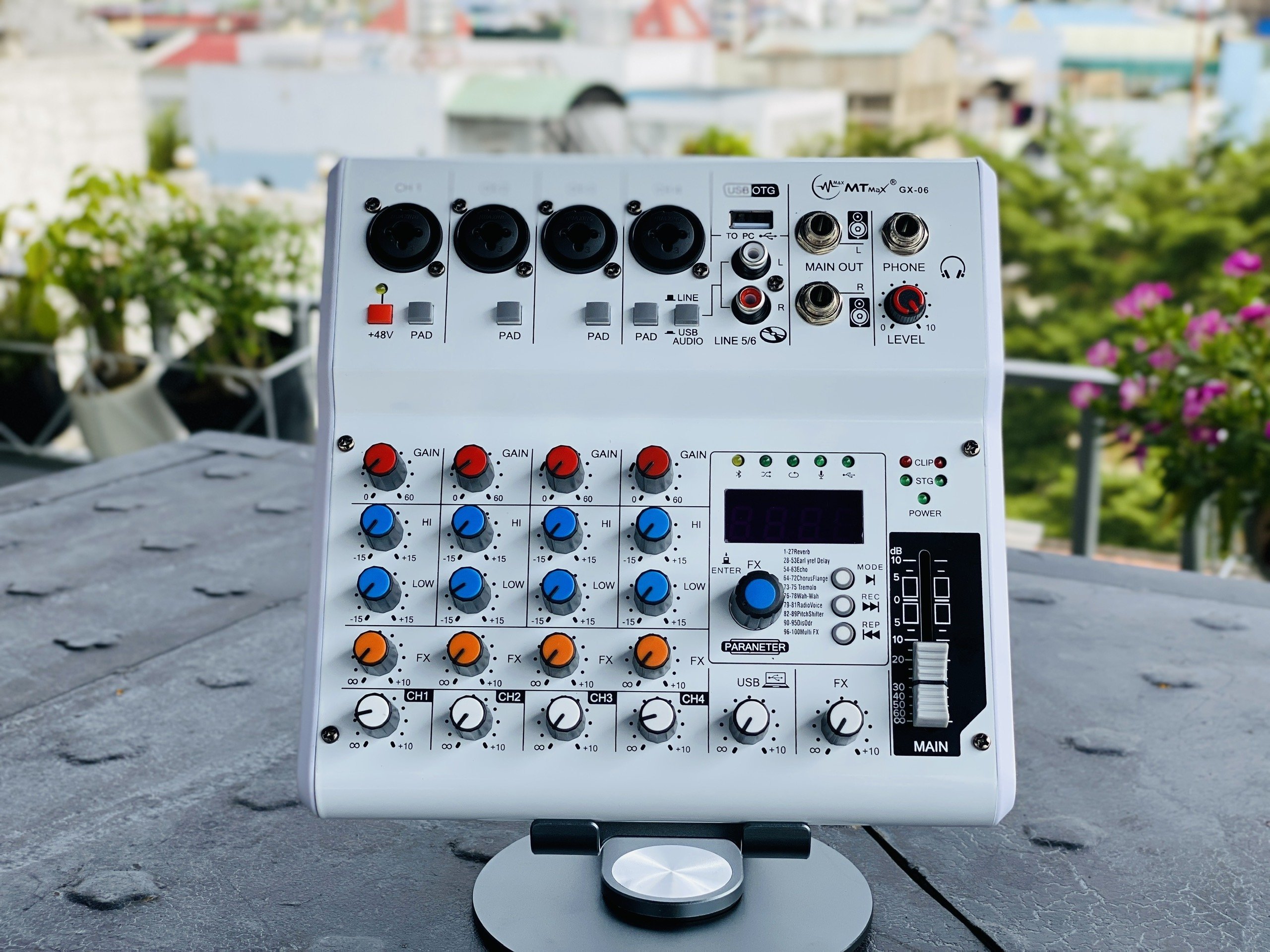 Mixer MTMAX MAX99 PROHát Livestream, Thu Âm, Karaoke Với Dàn Âm Thanh Gia Đình, Thiết Kế Sang Trọng Tích Hợp 99 Hiệu Ứng hàng chính hãng