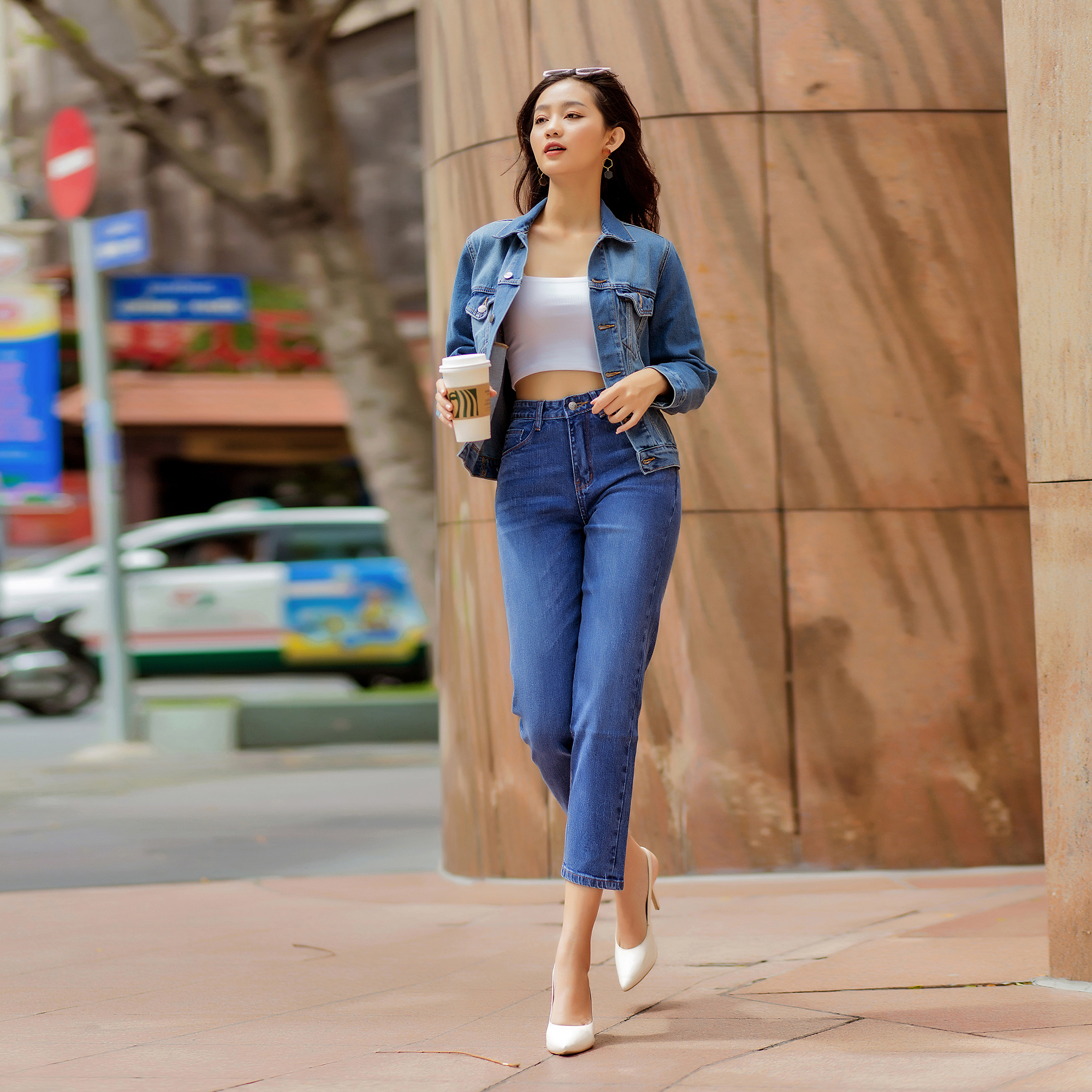 Áo Khoác Jean Nữ Trơn Màu Xanh Đậm Nhạt Aaa Jeans