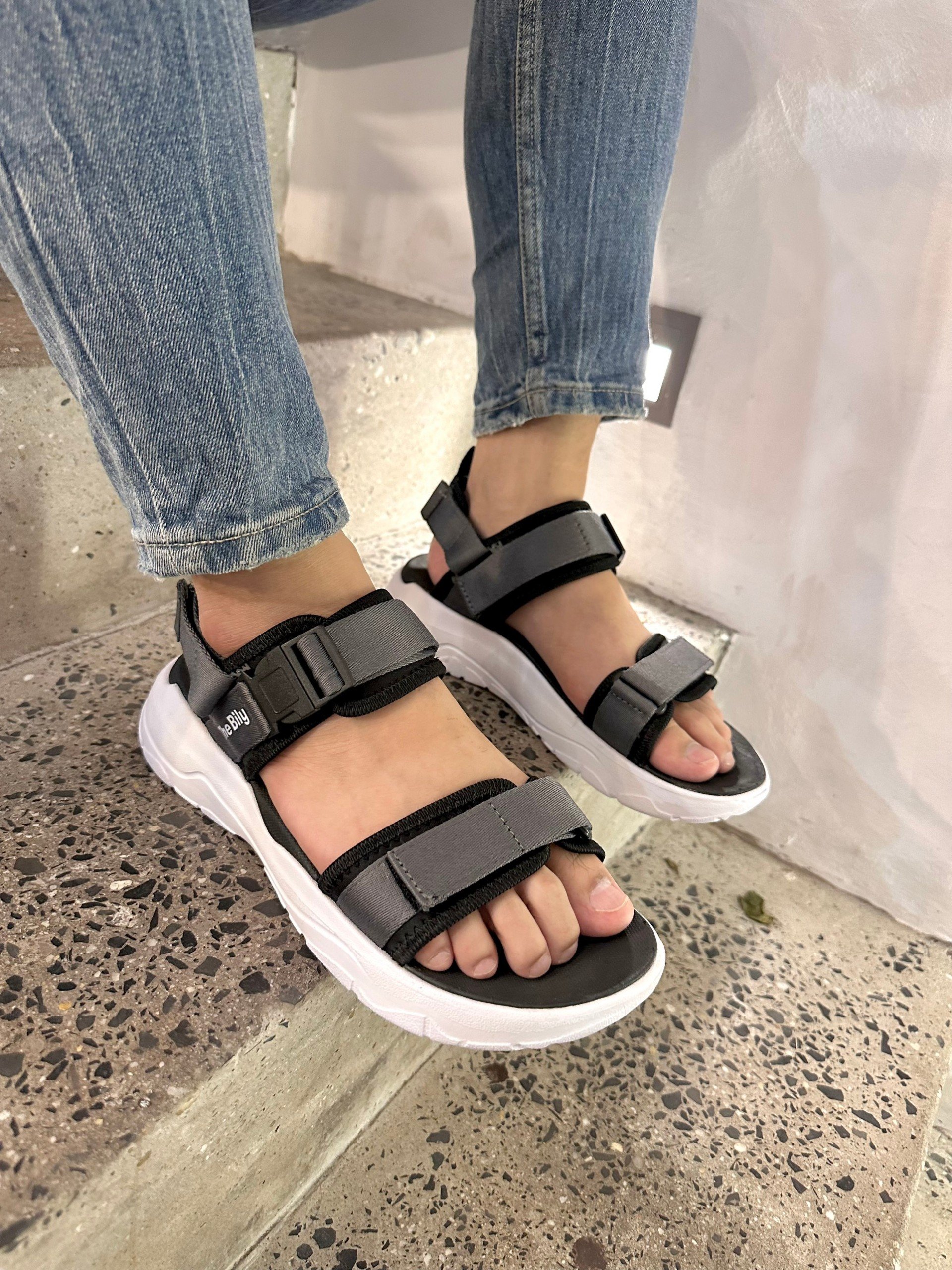 Giày Sandal Nam Nữ Unisex The BiLy Quai Ngang Dây Dù Đế IP Siêu Êm Nhẹ Đế Trắng Màu Xám-BLDT09