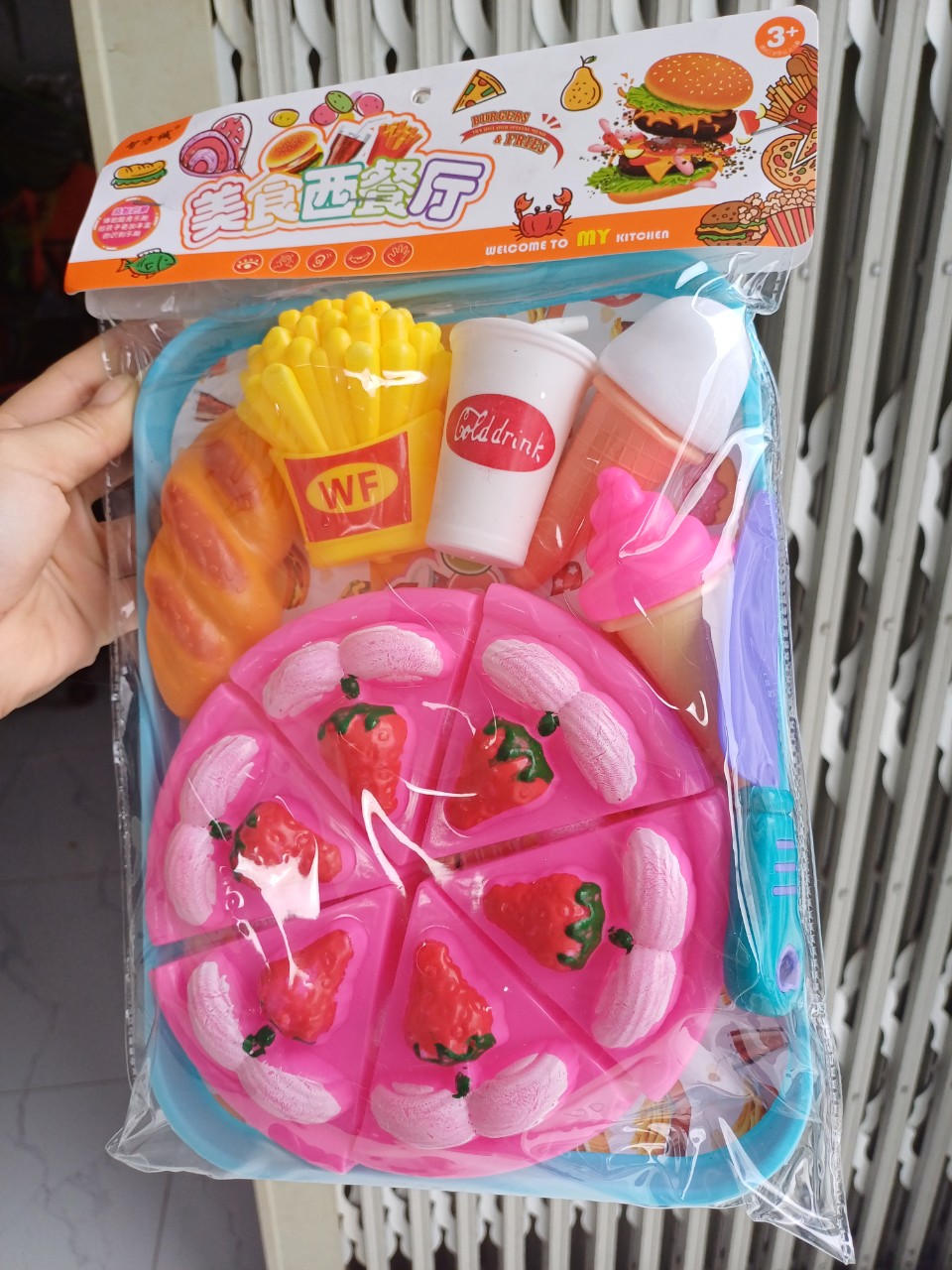 Đồ chơi mô hình bánh kem