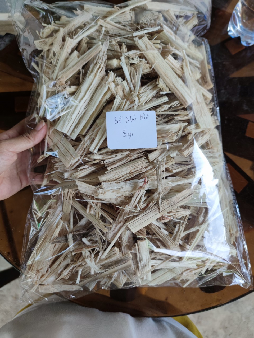 Bã mía - Xác mía - phủ gốc và chăm bón cho cây trồng tăng năng suất