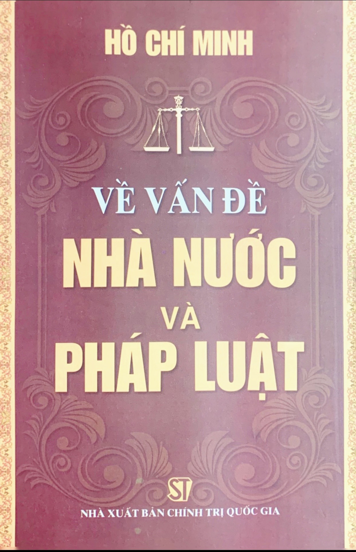 Về vấn đề nhà nước và pháp luật