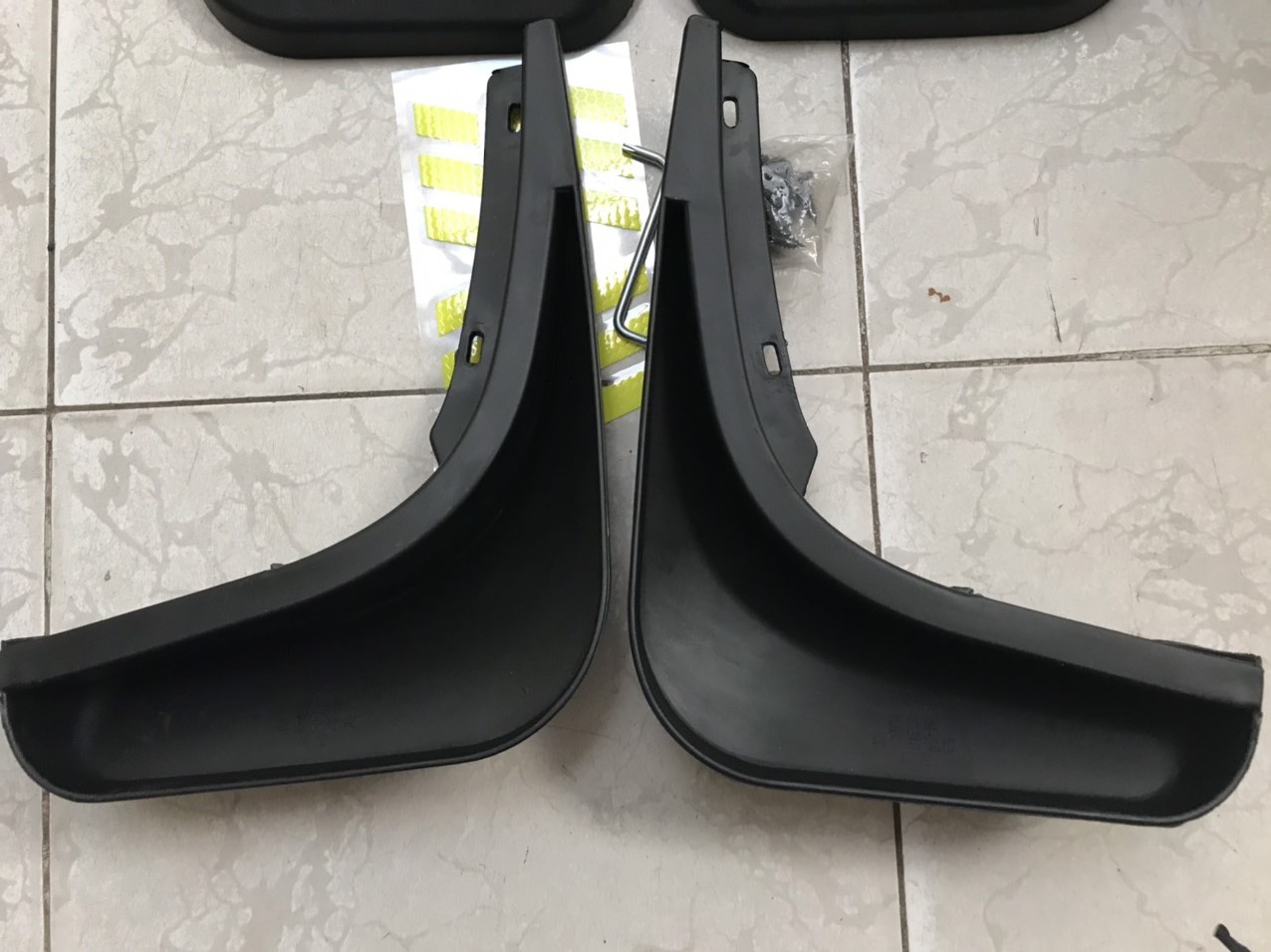 Bộ chắn bùn bánh xe Chevrolet Cruze 2009-15