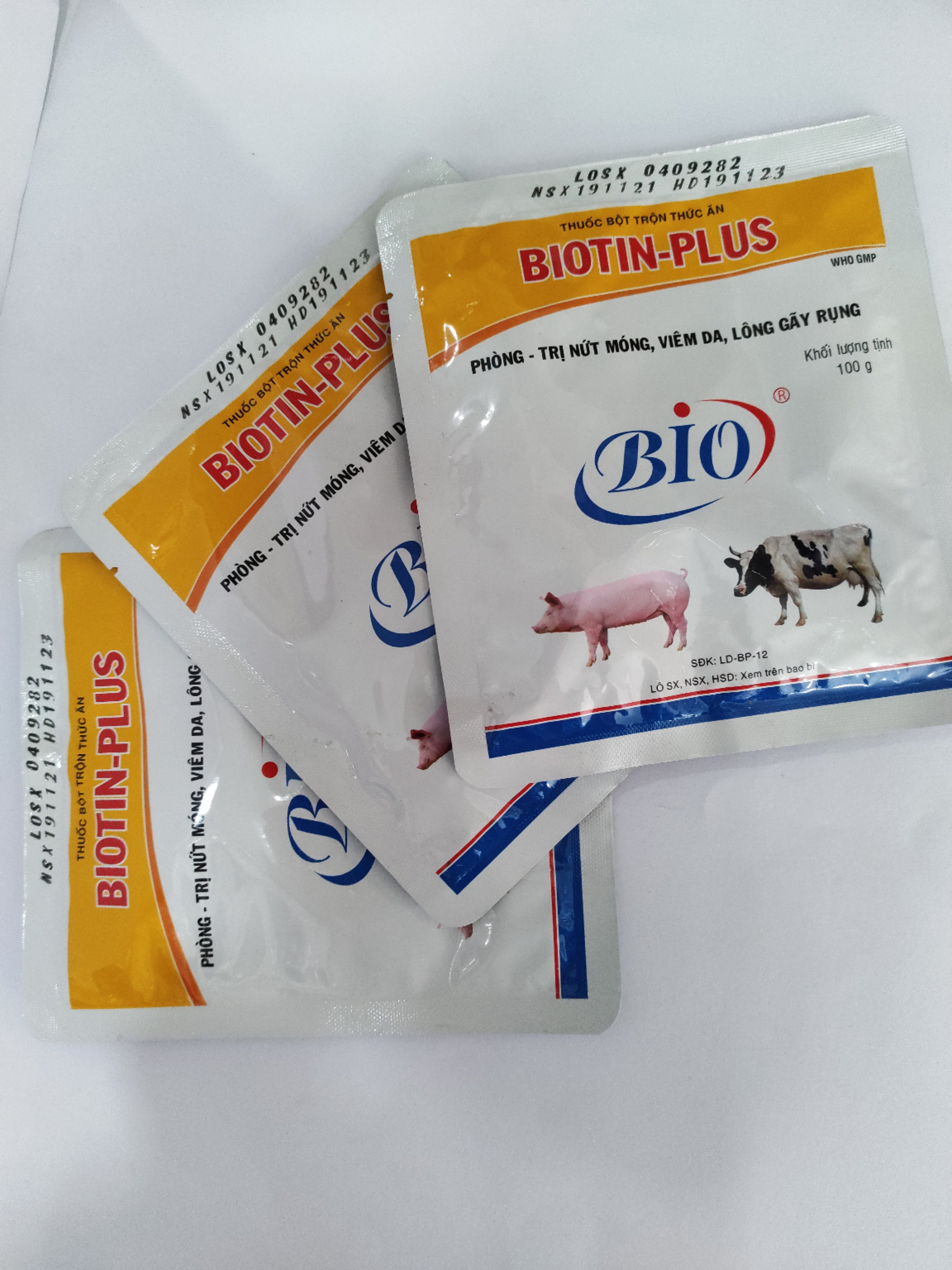 Thuốc bột trộn thức ăn BIOTIN- PLUS phòng trị nứt móng, viêm da ,lông gãy rụng