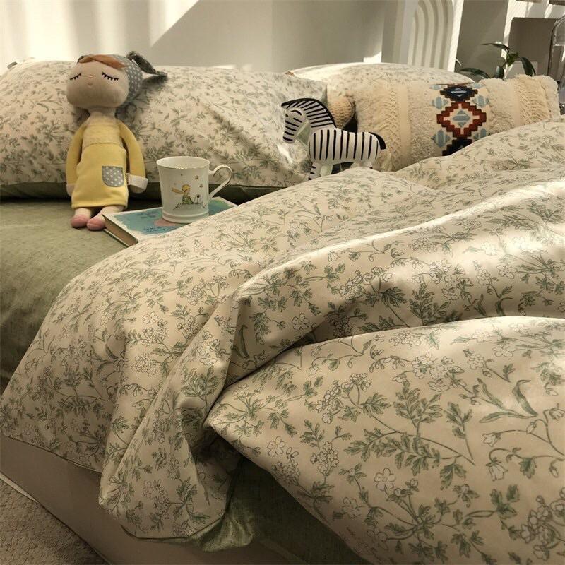 Bộ Chăn Ga Gối Cotton Living 100%Cotton Hàng Nhập Khẩu Cao Cấp 4 Món Hoa Dây Trắng Vintage