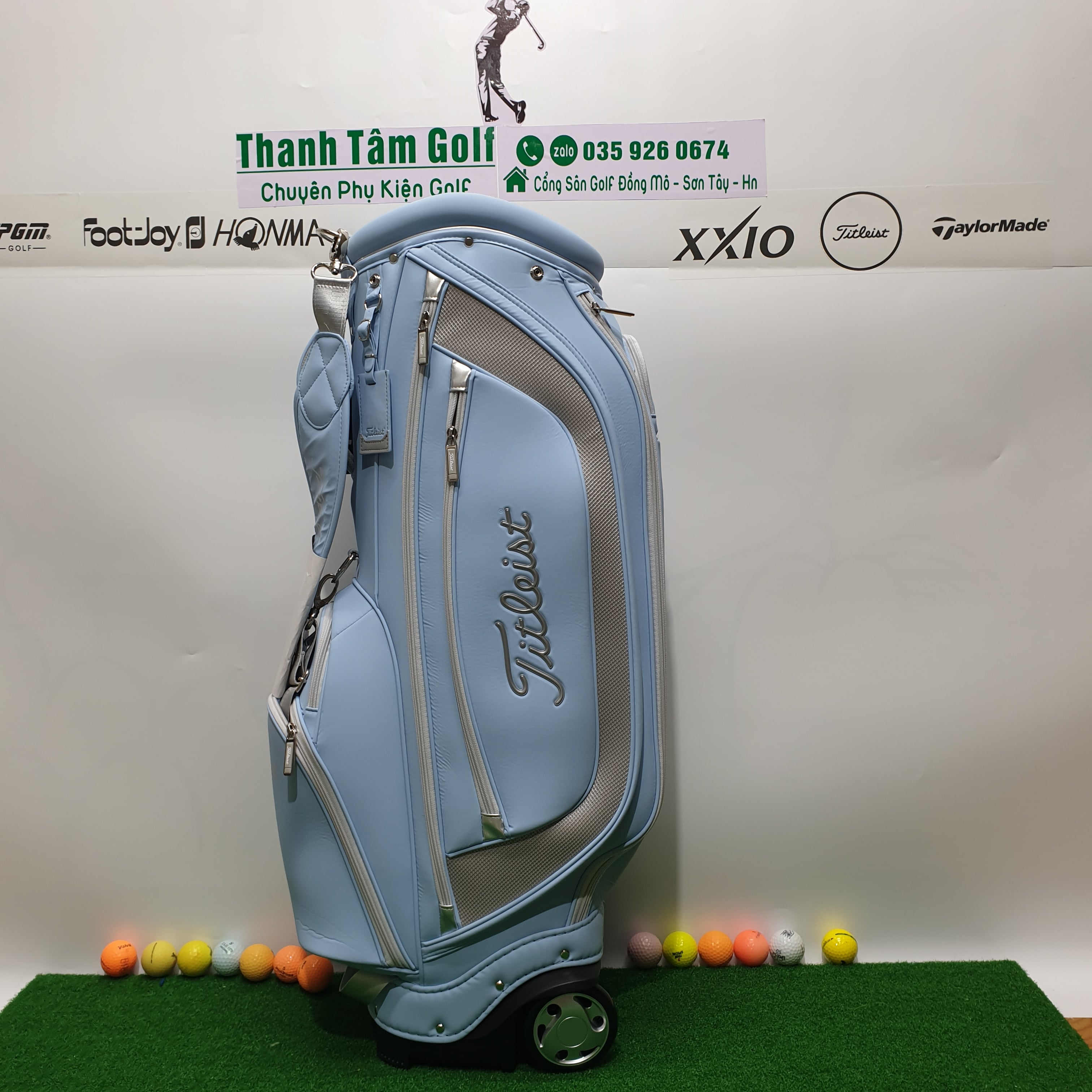 Túi Đựng Gậy Golf Có Bánh Xe Và Tay Kéo