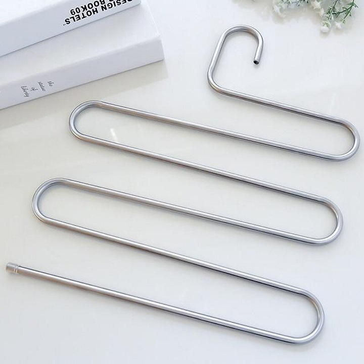 Móc treo quần ,khăn, caravat 5 tầng bằng ruột gà inox