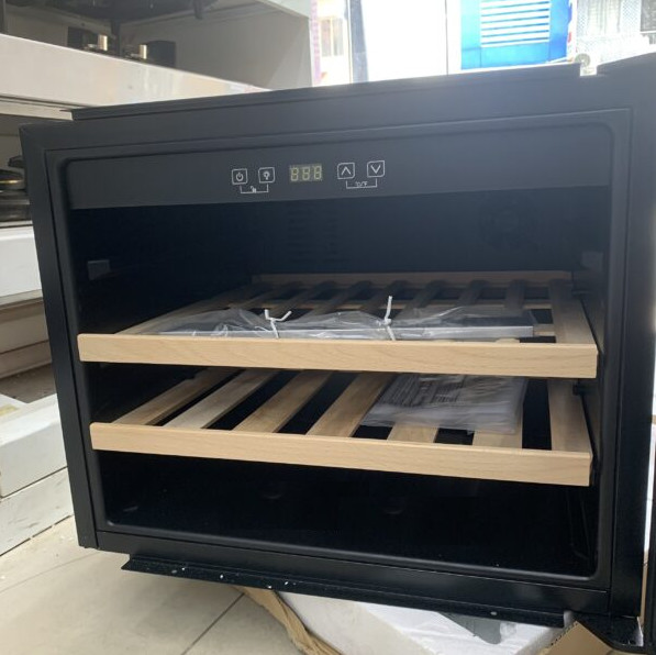 Tủ rượu vang Kocher KWEU-1128B -  Hàng chính hãng