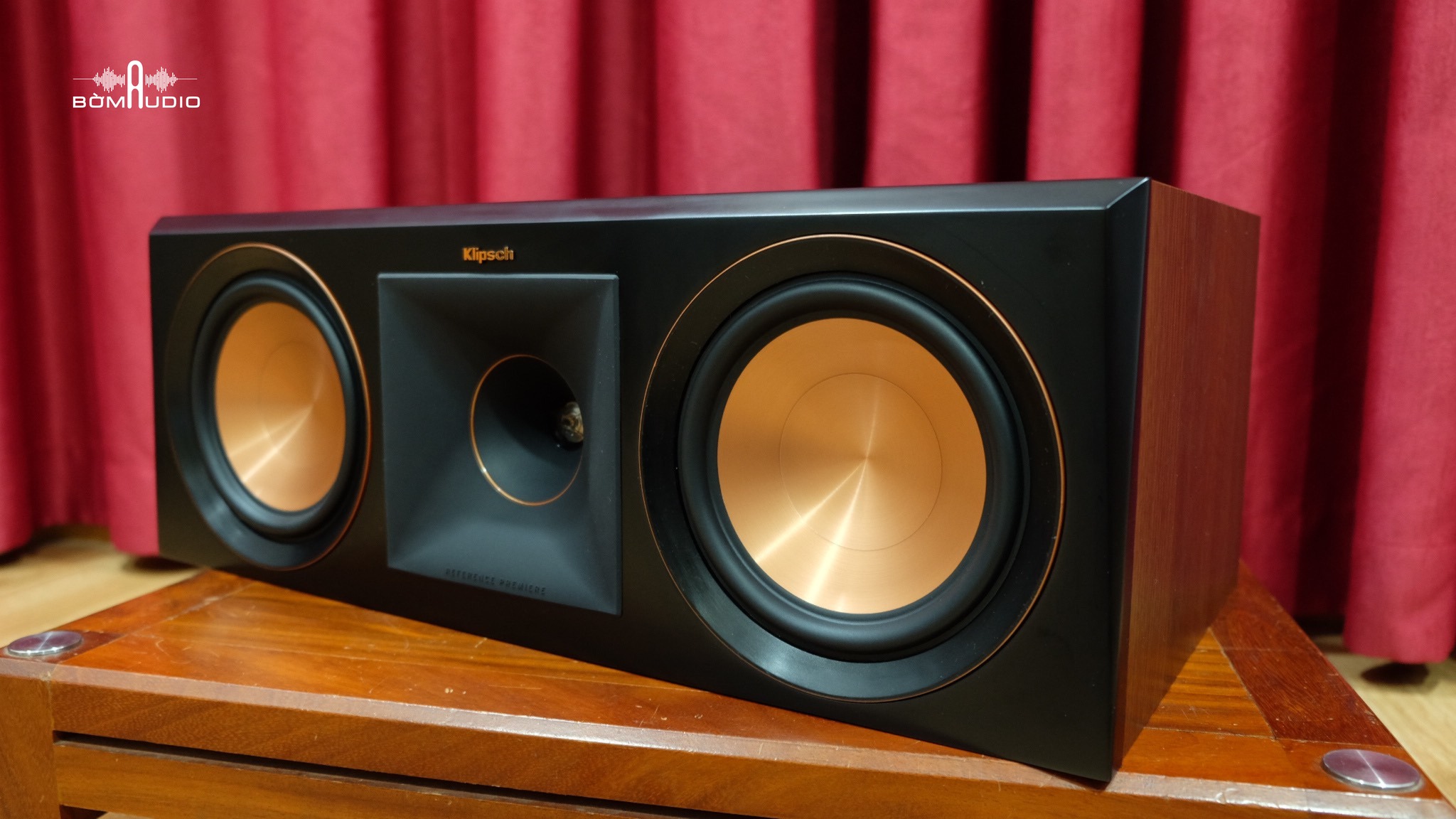 Klipsch RP-600C | Loa Center Cho Rạp Chiếu Thu Nhỏ - Hiệu Suất Cao 500W x 8ohm - 2 Loa Mid/Bass 16,5cm Cerametallic Phủ Copper Tinh tế + Loa Treble Titanium Họng Kèn 25mm Hybrid Tractrix Horn Độc Quyền - Độ Nhạy Cao 97dB | Hàng Chính Hãng _ Mới 100%