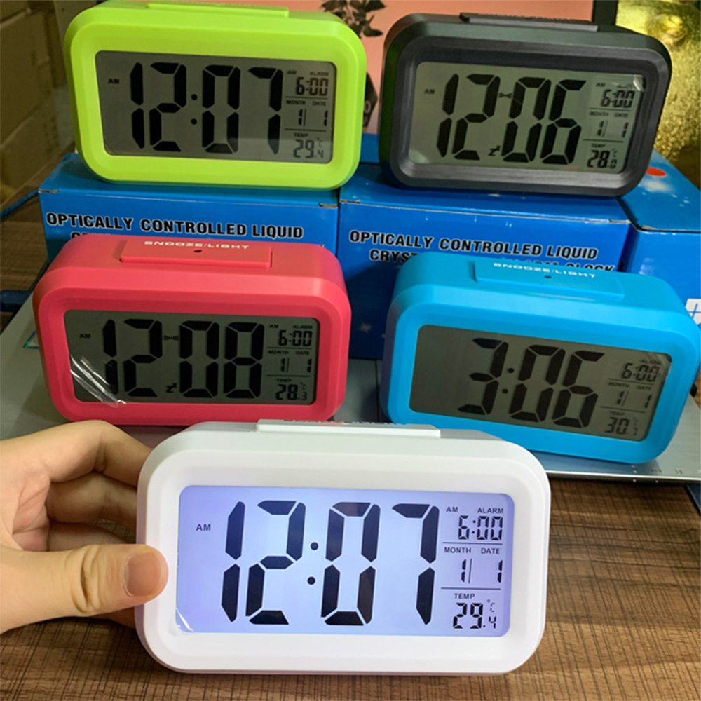 CHH1019 Đồng hồ báo thức kỹ thuật số thông minh có nút Báo lại ngày và nhiệt độ ở trên cùng Đồng hồ để bàn hình chữ nhật chạy bằng pin