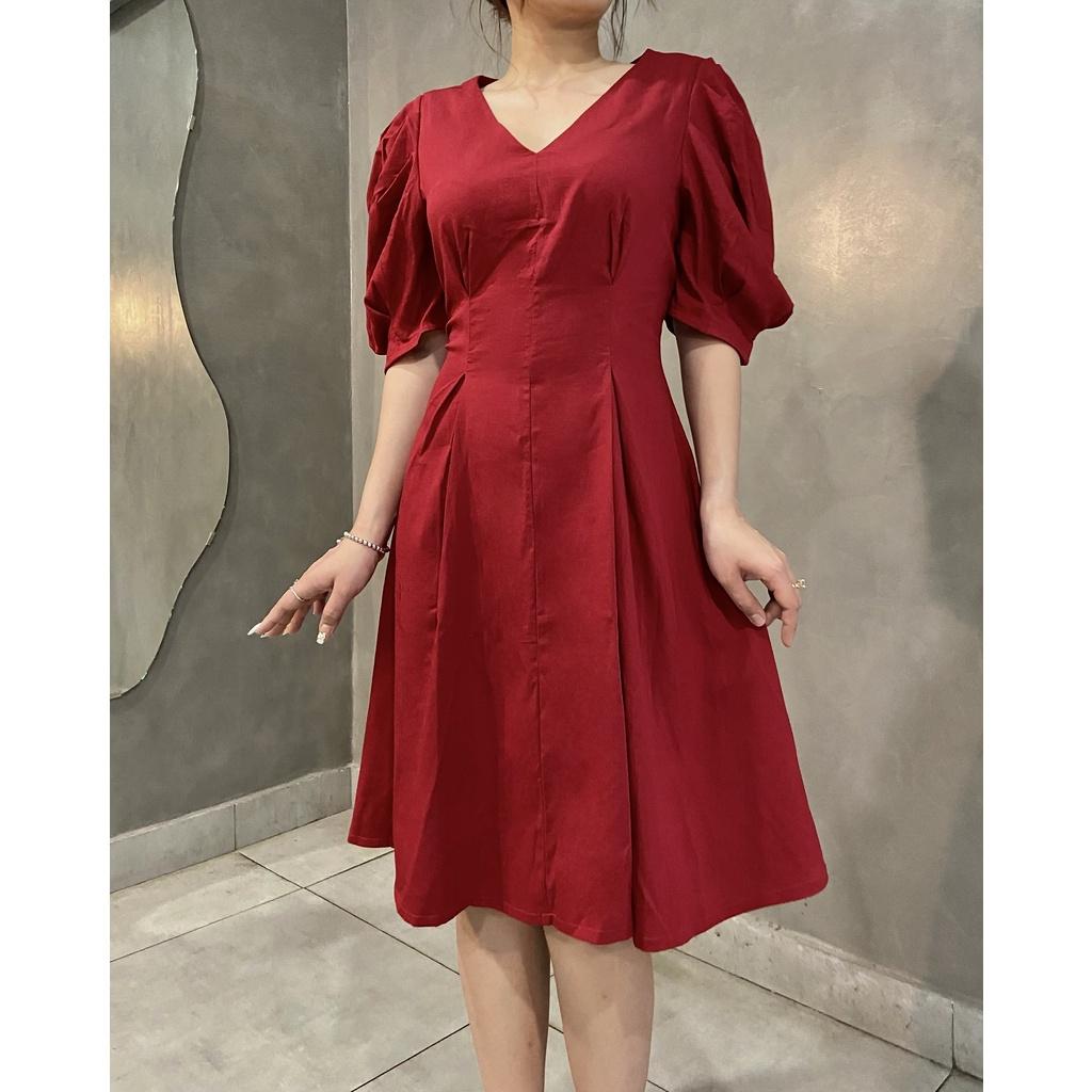 Đầm kiểu nữ ncổ tím chiết ly eo - Lovadova 22D06C001