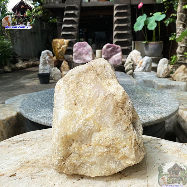 Đá thạch anh trắng hồng thô trấn trạch 7kg -K173