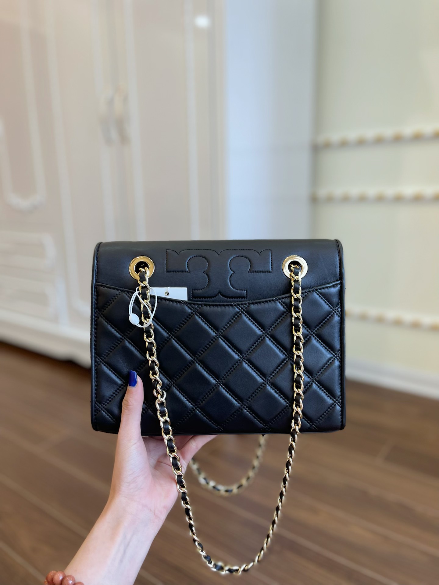 Túi Tory Savanah Convertible Shoulder Bag đen túi đeo chéo nữ