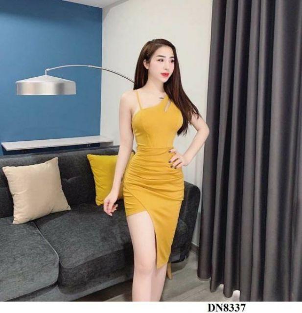 Đầm body lệch vai xẻ tà rút nhúng