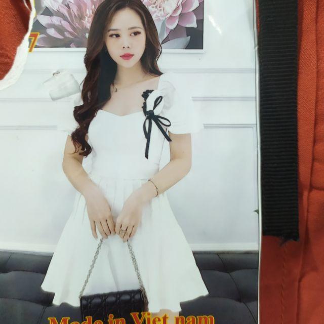 Đầm tay phồng xoè xếp li