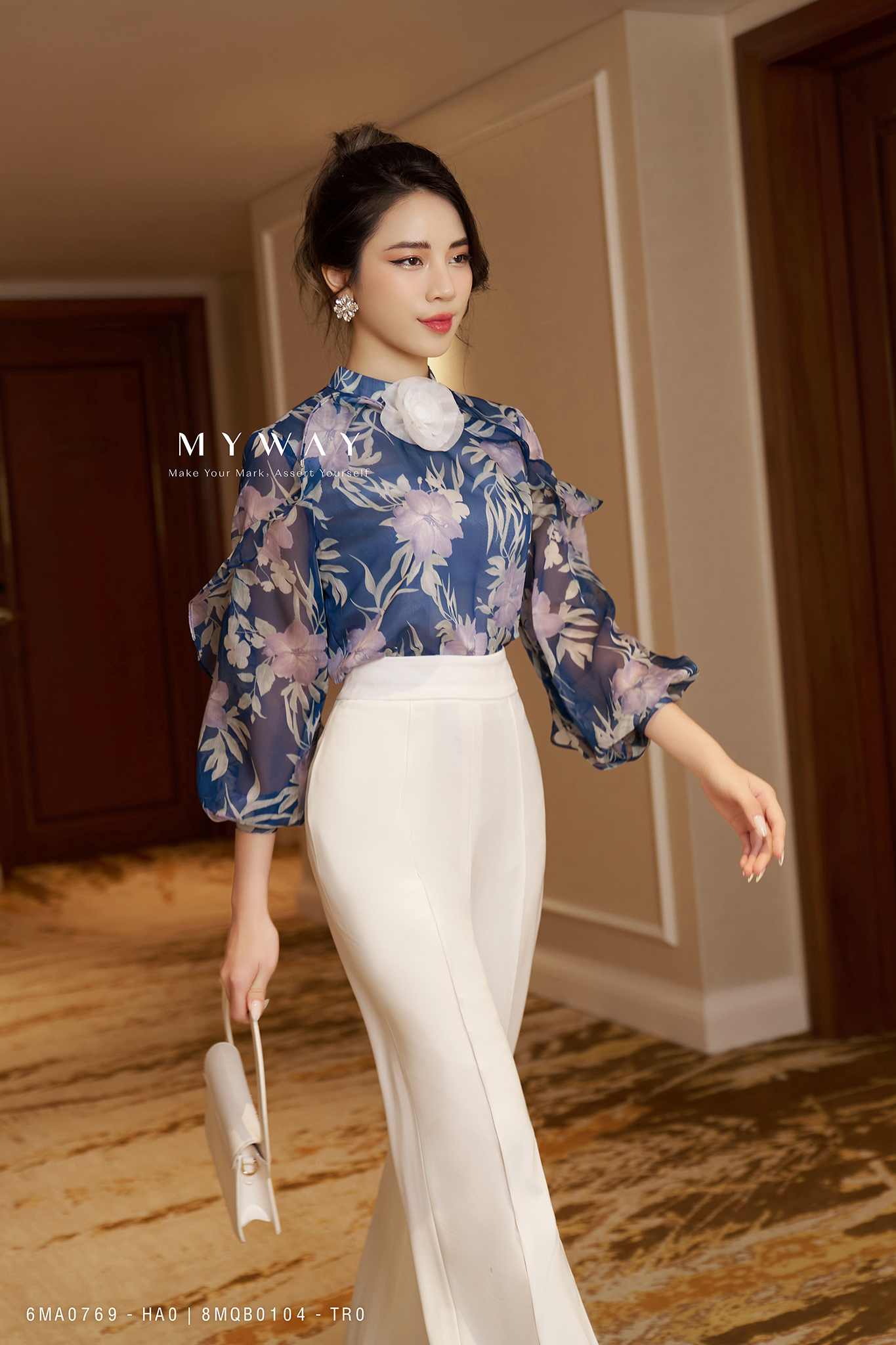 Áo Sơ Mi Công Sở Nữ My Way Tay Bồng Đính Hoa Sang Trọng 6MA0769