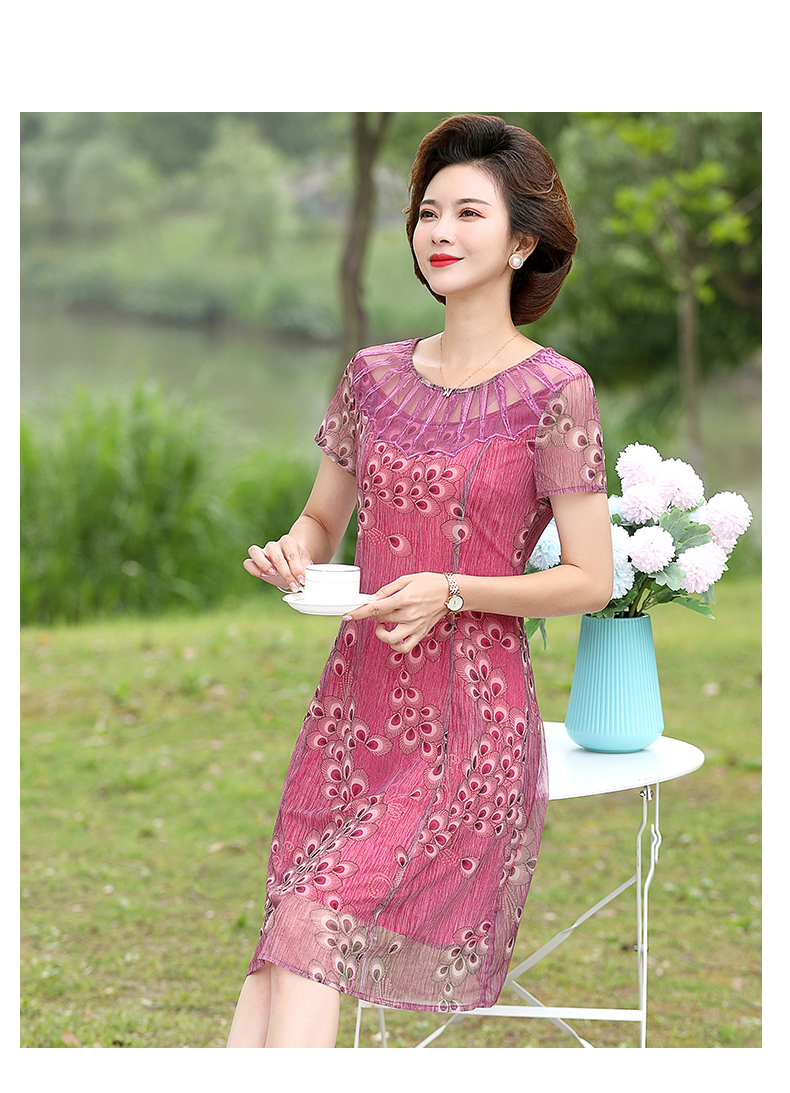 Đầm trung niên cao cấp
