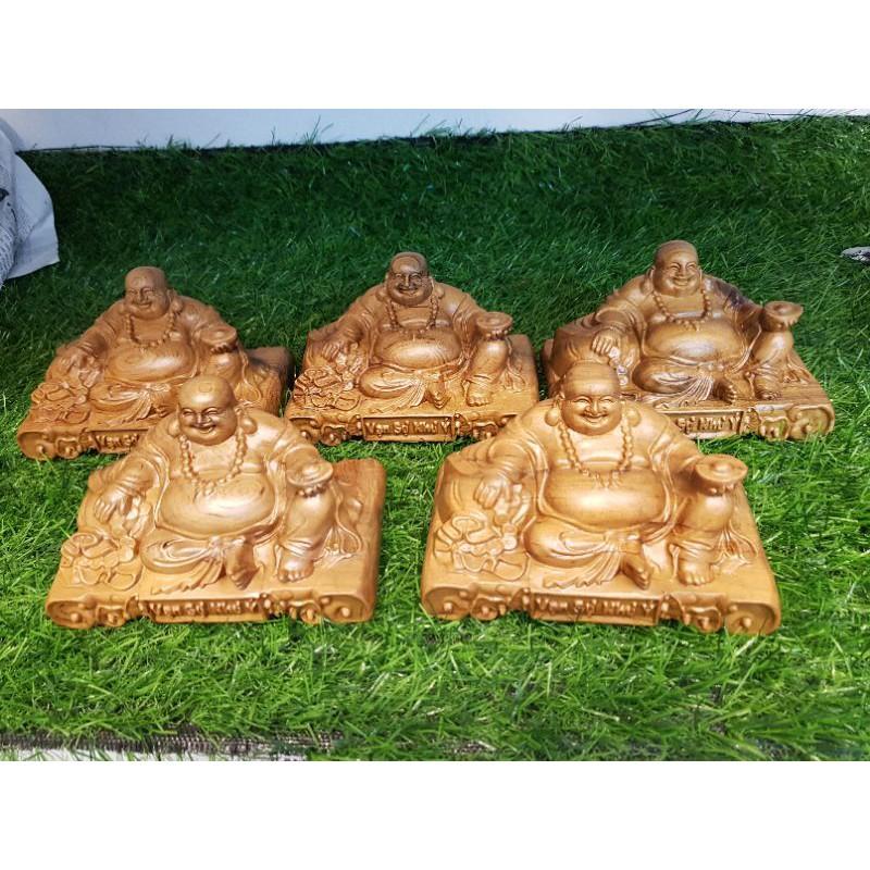 TƯỢNG di lặc vạn sự như ý gỗ thơm màu vàng
