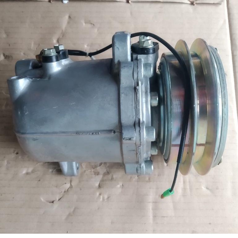 Lốc điều hòa Komatsu 12V / 24V hàng Trung Quốc