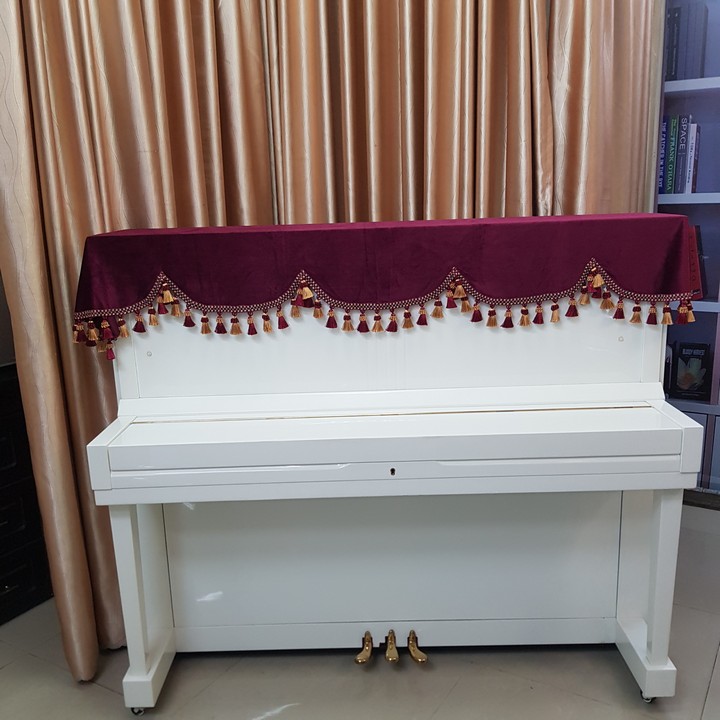 Khăn Phủ đàn Piano nhung đỏ cao cấp phối tua rua chùm sang trọng