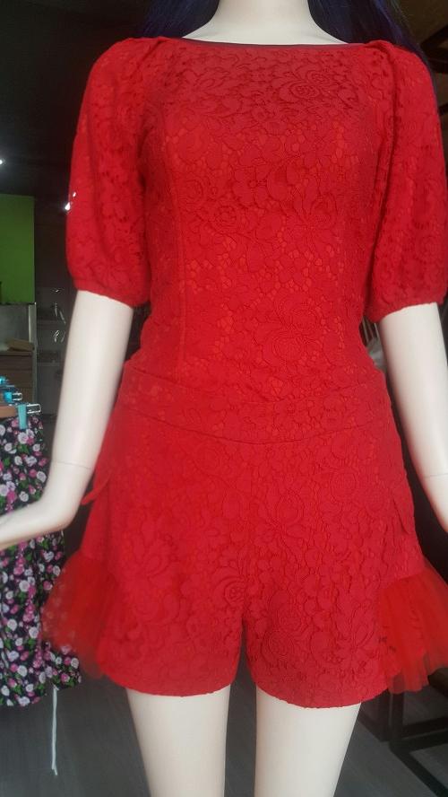 Đầm Xòe Đỏ Xinh Xắn Chuẩn Form