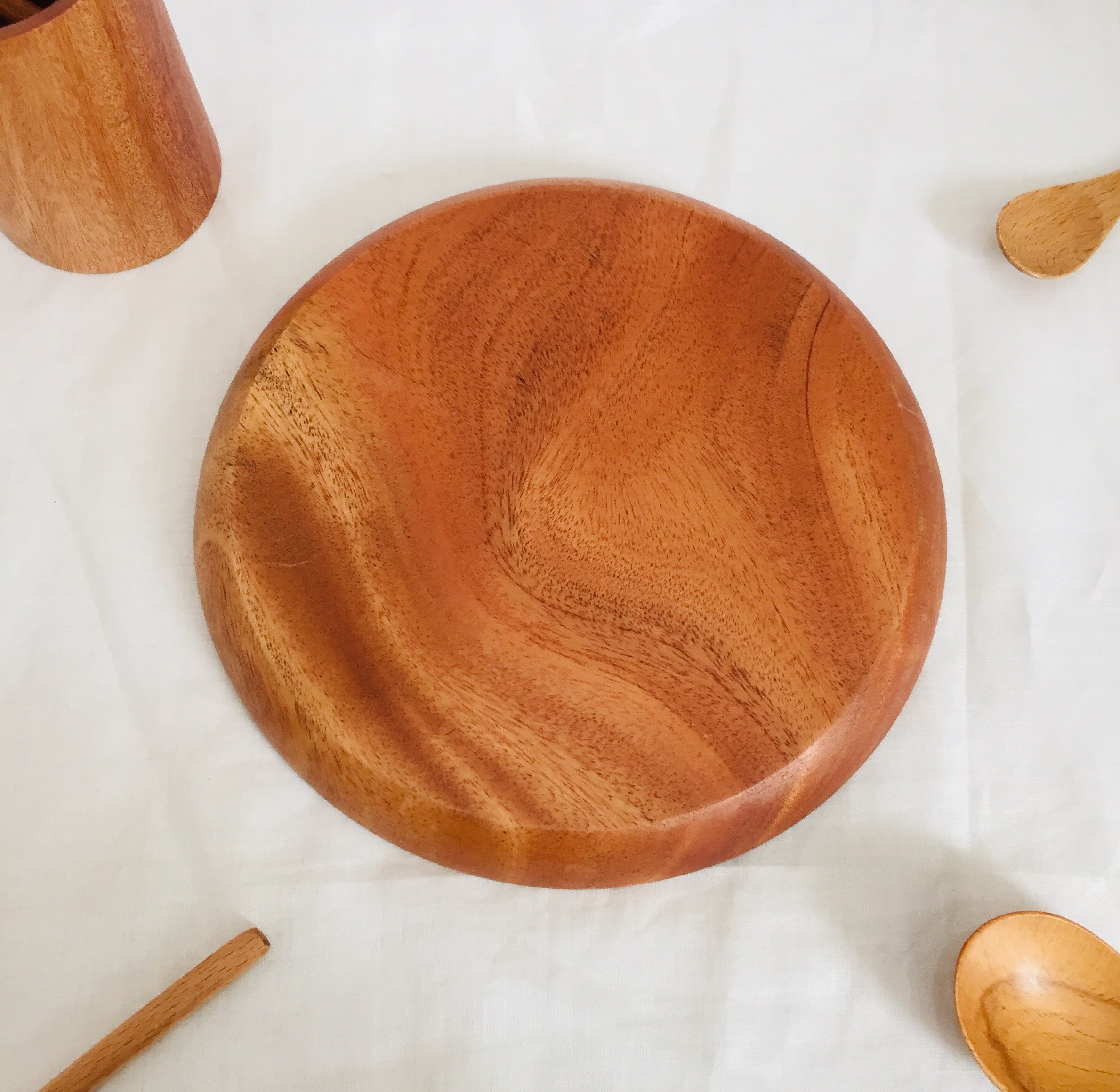 DĨA TRÒN GỖ XÀ CỪ THANH TÚ 22CM