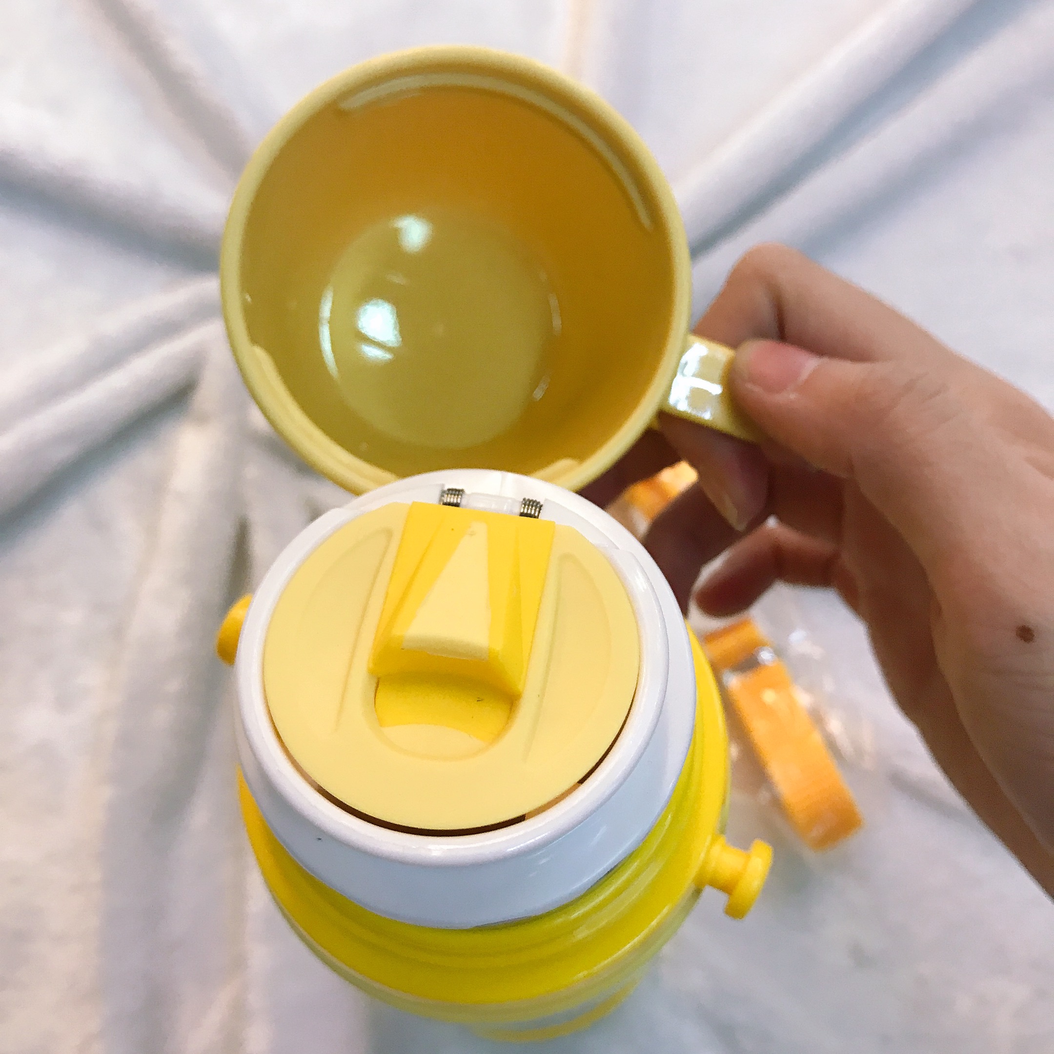 Bình nước giữ nhiệt hình gấu Pooh và những người bạn màu vàng cho trẻ em, các bé, học sinh -  - WD-3410PHV-4