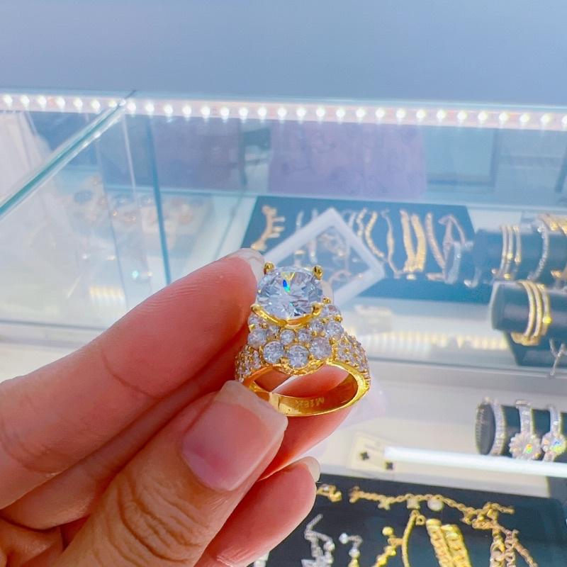 Nhẫn đồng vàng hoàng gia sang chảnh hột cao không phai màu khắc ký hiệu