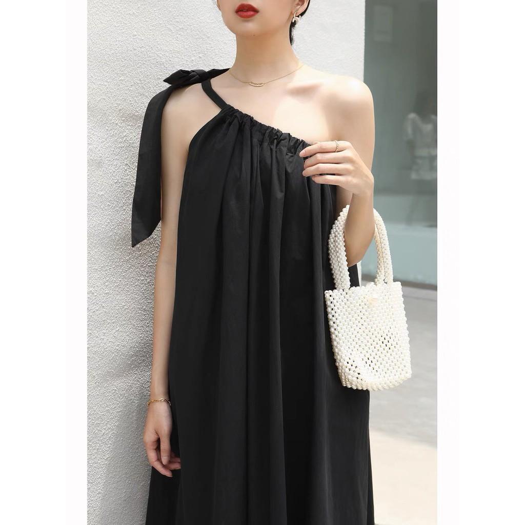 ĐẦM ĐEN KATE 2 LỚP DÂY VAI LỆCH DÁNG SUÔNG XÒE