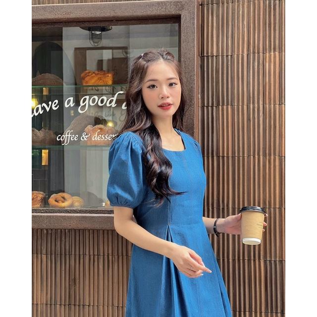 Váy bò nữ cổ tròn tay cộc chiết ly eo v238426 by germe