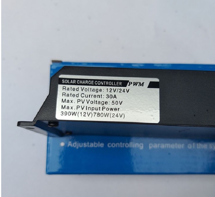 Sạc Năng Lượng Mặt Trời PWM 30A 12V/24V