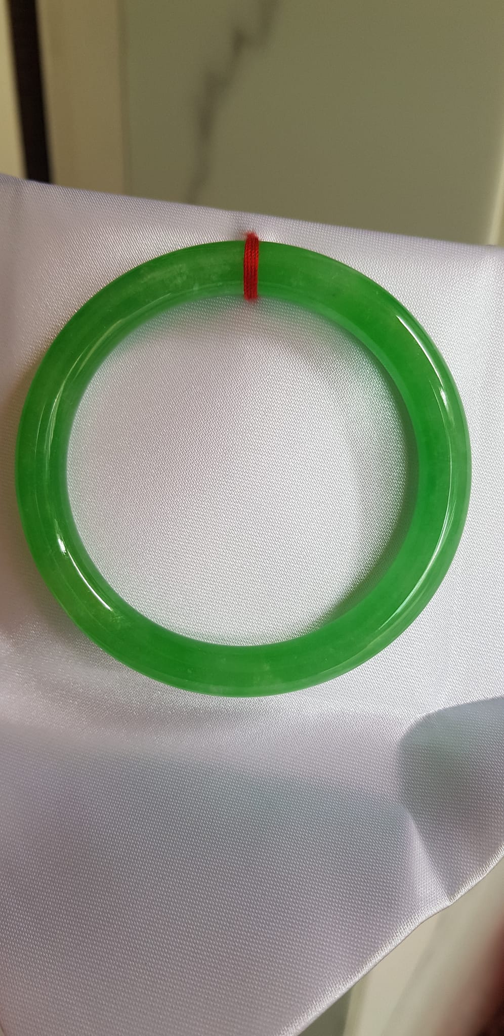 Vòng tay đá cẩm thạch tự nhiên Ngọc Đậu Lý A 54mm x cọng 8mm Màu Xanh Lý Đậu nhẹ tươi bóng mượt đẹp Nữ 53kg - 60kg đeo mệnh Mộc mệnh Hỏa mệnh Thủy ạ