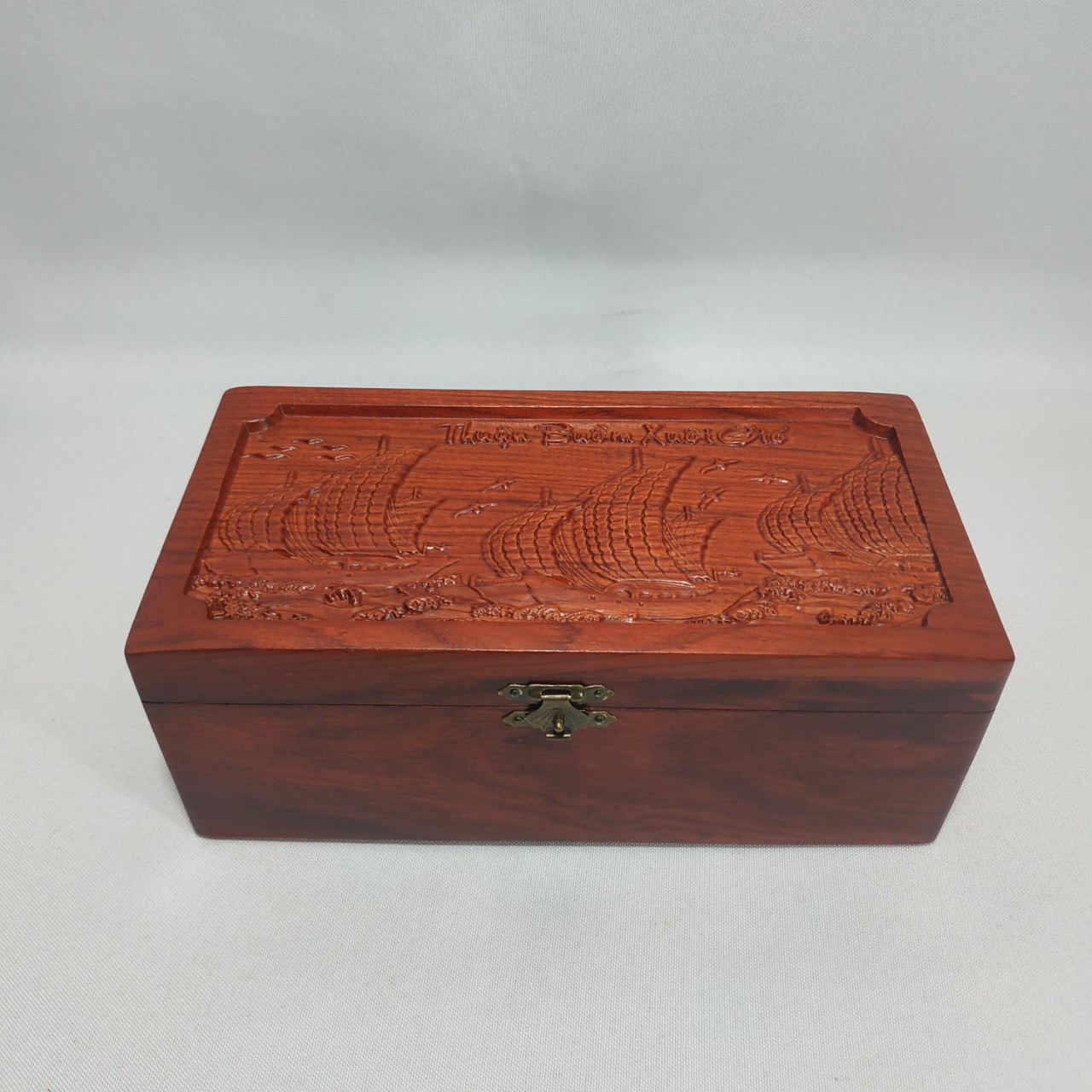 Hộp đựng con dấu - hộp đựng trang sức chạm thuận buồm xuôi gió bằng gỗ hương - size to