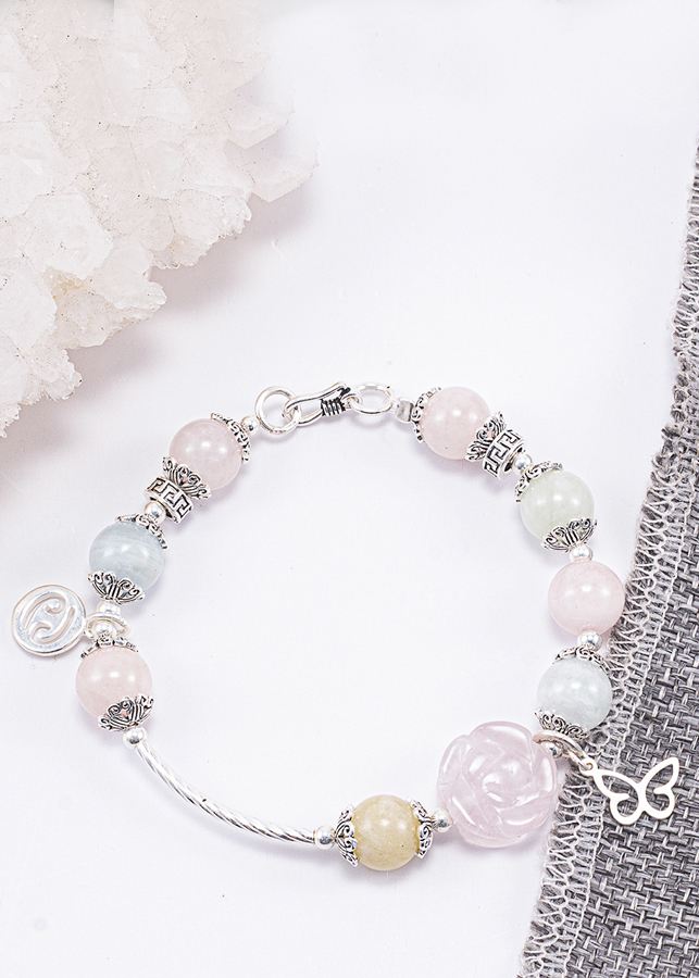 Vòng Tay Phong Thủy Nữ Đá Beryl Phối Hoa Mẫu Đơn Nhiều Mệnh Ngọc Quý Gemstones