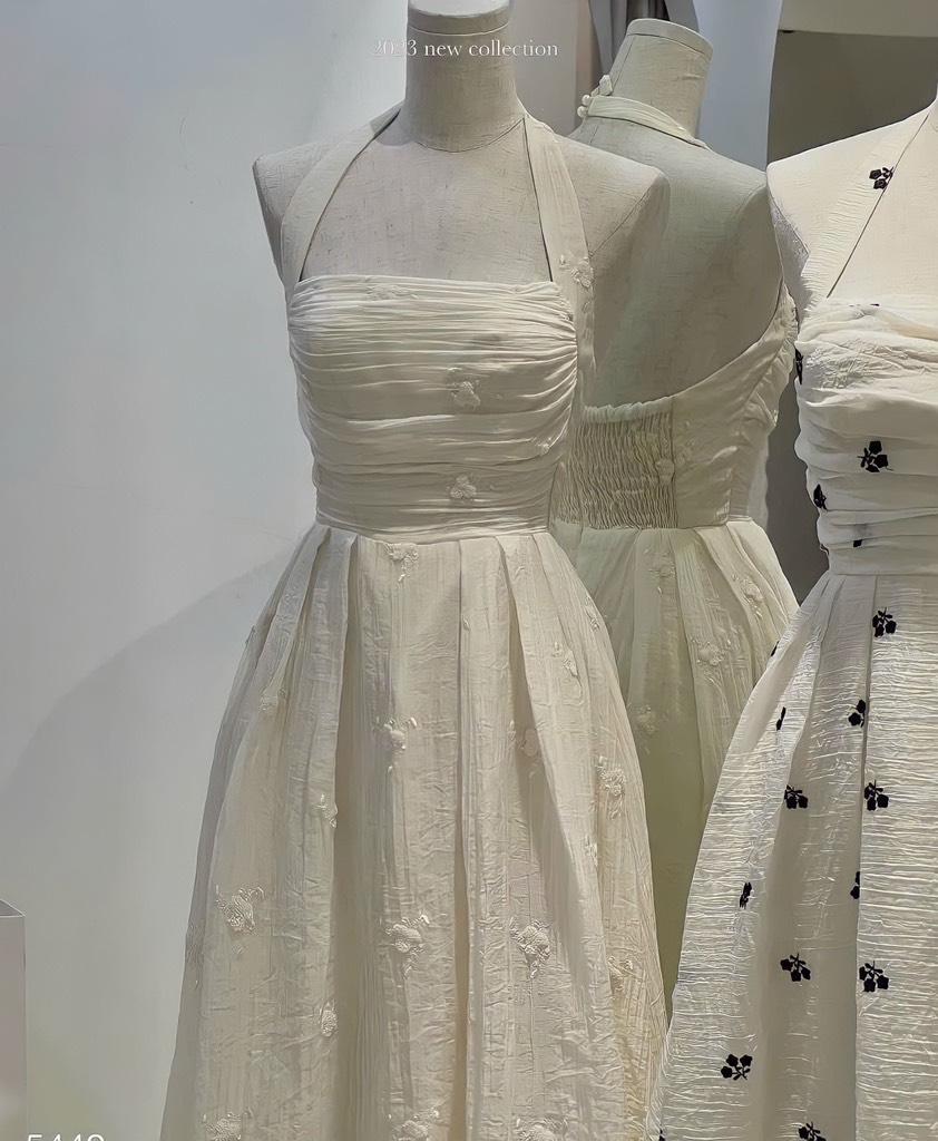 Đầm maxi cổ yếm hoa dreamy dress