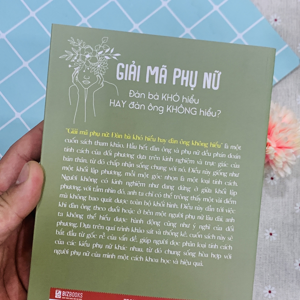 Giải Mã Phụ Nữ: Đàn Bà Khó Hiểu Hay Đàn Ông Không Hiểu?