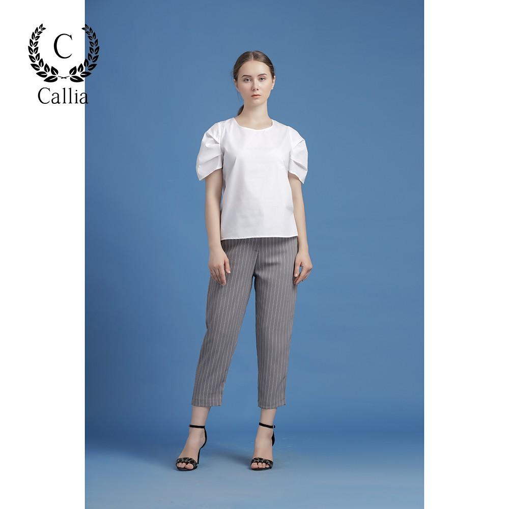Áo kiểu cổ tròn nữ Callia Lana phía sau có nút cài