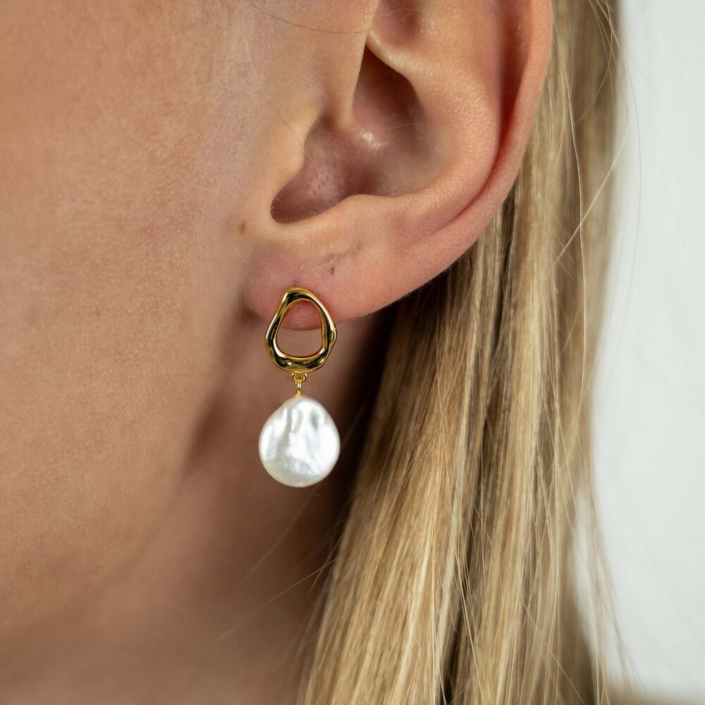 Bông Tai Ngọc Trai FW Baroque UK Style (Wave Circle) - MOON Jewelry