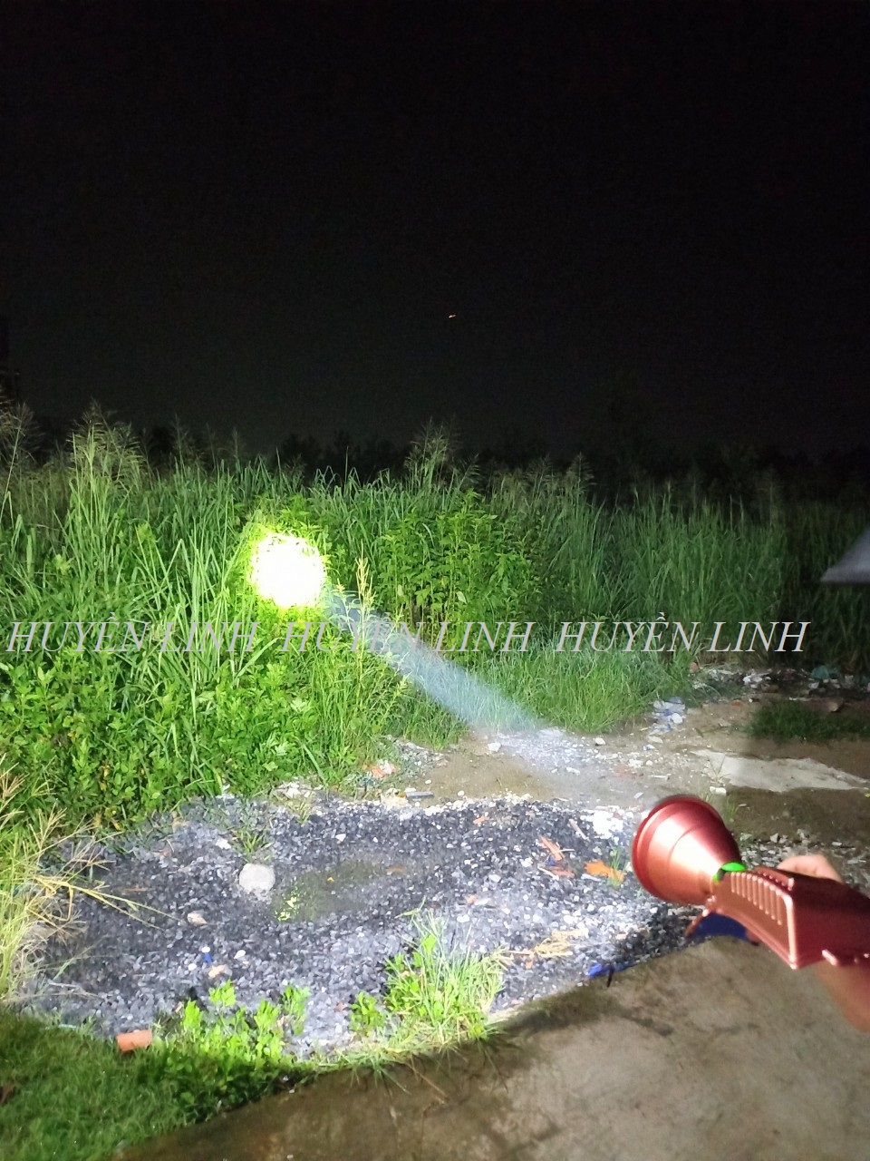 Đèn pin siêu sáng chống nước NĐ 9158 , chiếu xa 500m