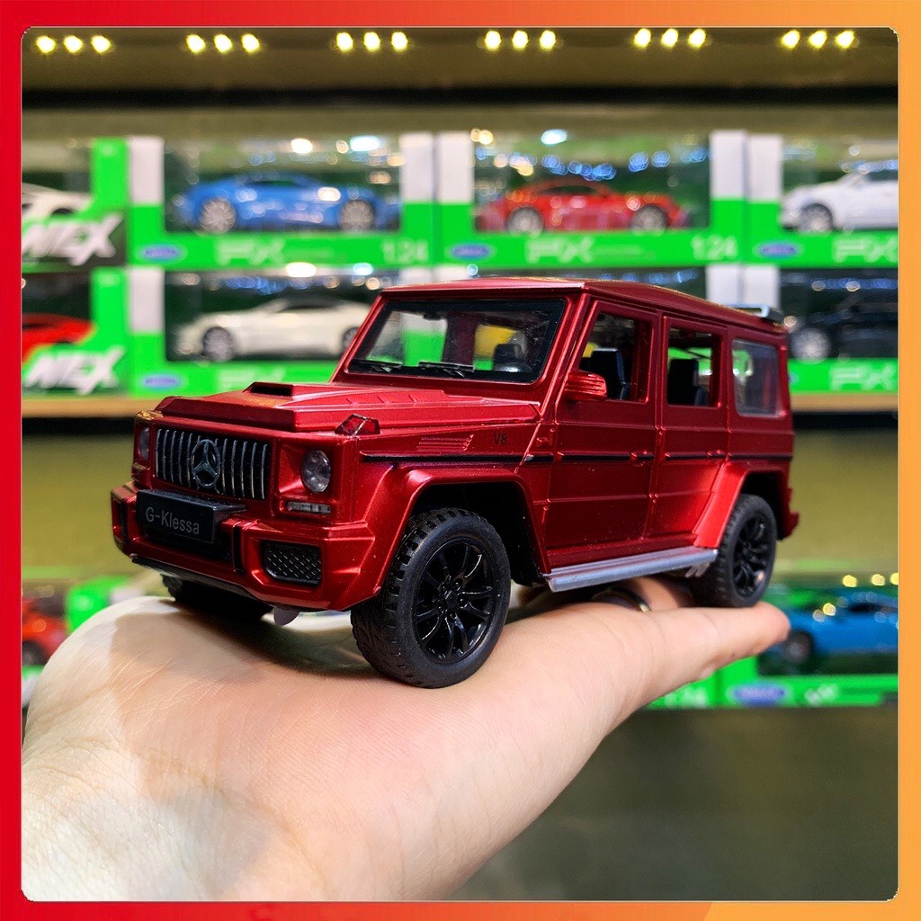 Mô hình xe Mercedes-Benz AMG G63 tỉ lệ 1:32 - màu đỏ