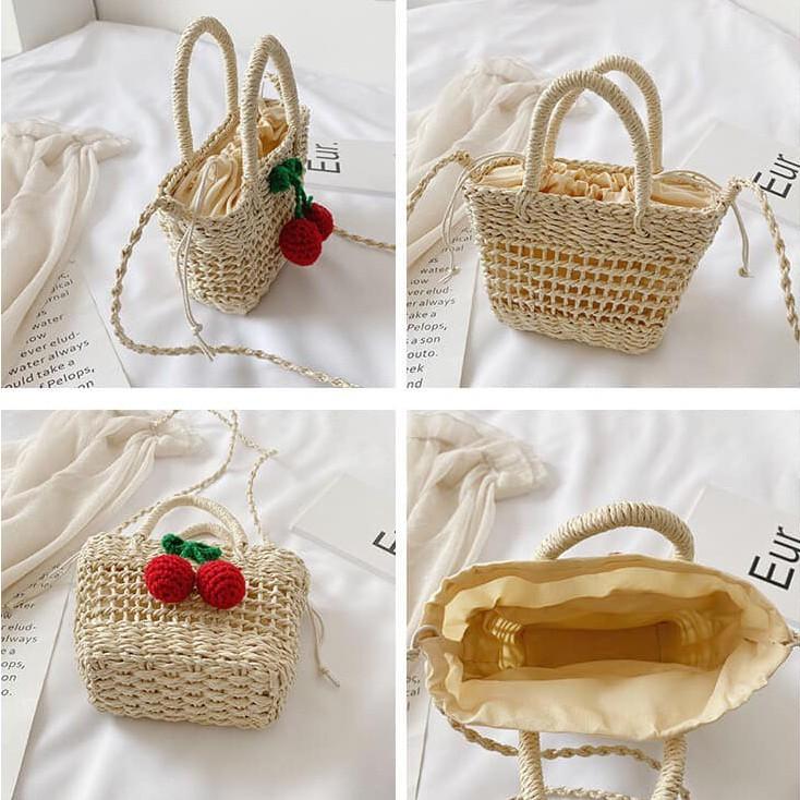 Túi cói cherry có lớp lót vải xinh xỉu, mẹ và bé đều mê luôn nha