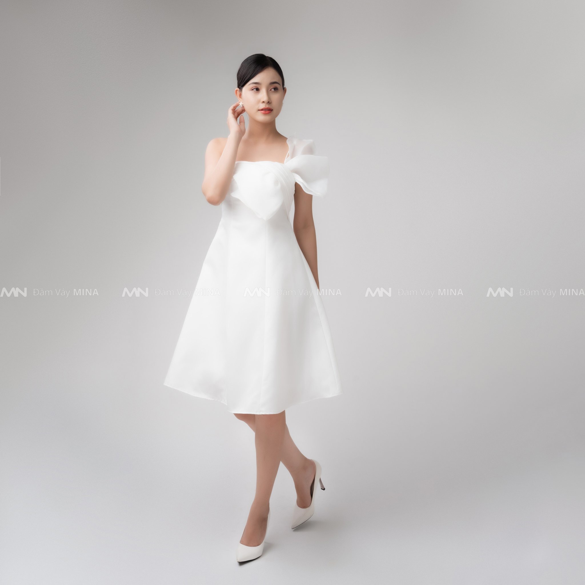 Đầm dự tiệc | Váy dự tiệc | Váy trắng xoè nơ ngực Taffta lụa | Váy sang trọng MN147 - Đầm Váy Mina