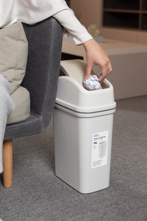 Thùng rác nắp lật Hiro 15L - Giao màu ngẫu nhiên