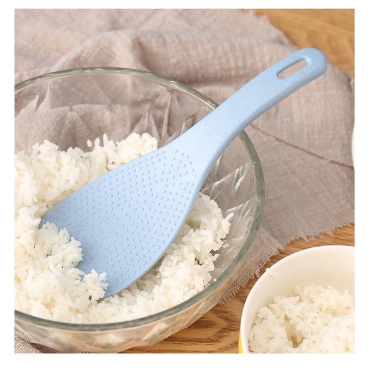 Vá múc cơm nhựa lúa mạch chống dính chịu nhiệt cao có lỗ treo nhiều màu- Muỗng xới cơm muôi múc cơm lúa mạch